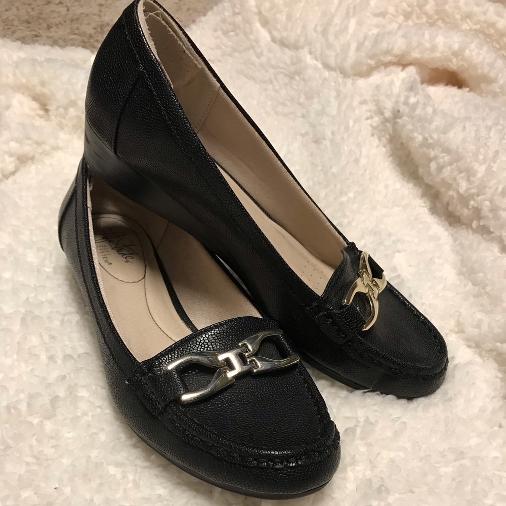 Life stride loafers